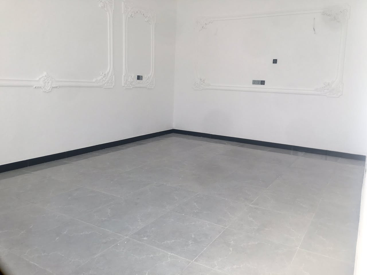 بيت مساحه 200متر زراعي حي الشهداء شارع باسم الحلاق  اتصال ***********/***********
