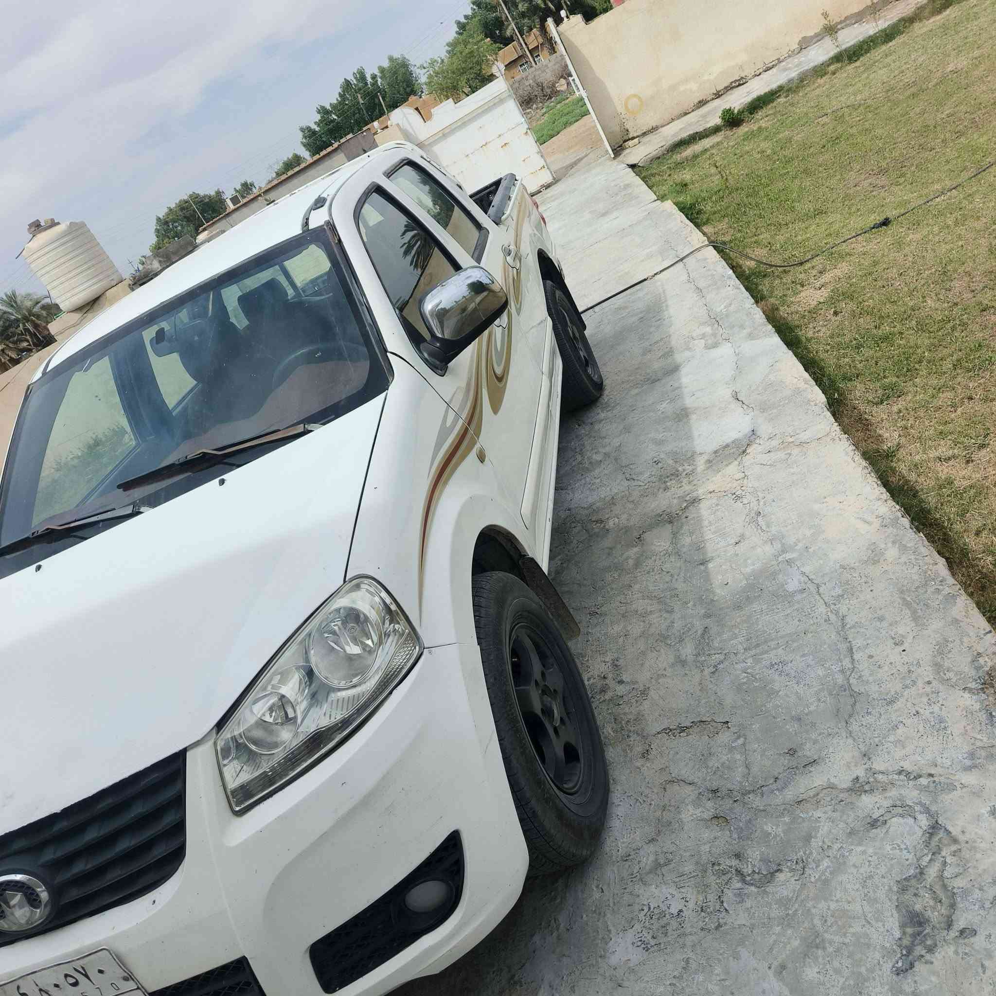 السلام عليكم كريت ويل ١٣ رقم بغداد  جاهزه تخم تاير محرك كير كفاله اوتماتيك تبريد جديد  بيها جاملق اوبنيد بدون داخل  مكانها بغداد جسر ديالى الجديد تقاطع النهروان السعر ٥٣ ***********
