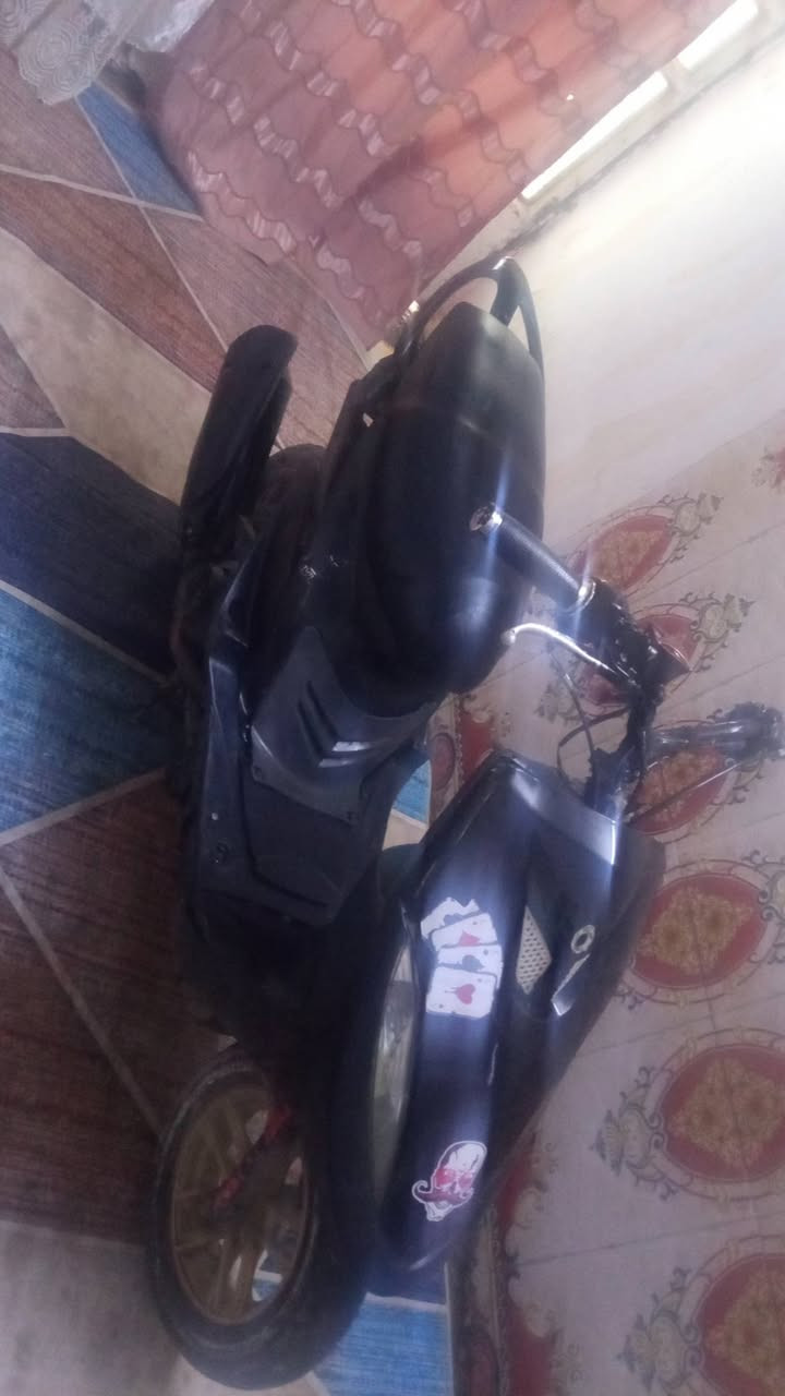 سلام عليكم!!
دراجه ماكس عدله مال لعب 
مناقصه براغي شلعه تشكك الكاع
كابريتر اصلي جديد دهن جديد 
بغداد العبيدي الرئاسه## السعر325وبيه مجال


**إذا كنت صاحب هذا الإعلان وتريد حذفه لأي سبب، رجاءا أرسل رسالة إلى الدعم الفني**