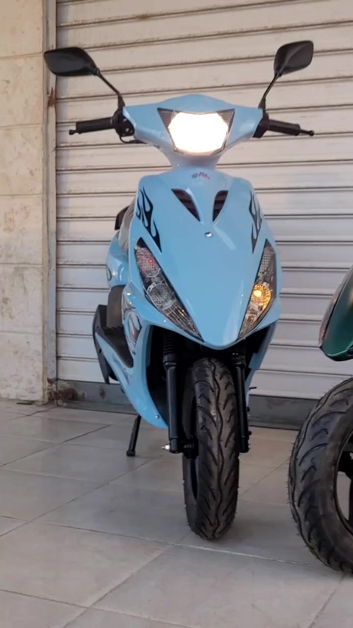 🟢🟡🔵🟠عرض عرض⚫⚪🟤🟣

🛑إذا كنت تريد القوة الحقيقية… السرعة… والهيبة على الطريق…🛑🏍
فأنت قدام الخيار الصح!🏍

💥 FS 125CC
🛑 مش مجرد دراجة… هذا أسلوب حياة! 💥
✴️أوتوماتيك كامل — شغّل… واضغط… وانطلق بلا رحمة!
راحة وسيطرة تخليك تمسك الطريق وكأنك تملكه!🤯
✴️كرت فاضي —تسجل باسمك مباشرة✅️
✴️الشكل شرس… الأداء مجنون🤯
✴️حمالة كأس✅️
✴️دواليب توبلس✅️
✴️سيرفو أمامي✅️
✴️جهاز إنذار للحماية من السرقة✅️
✴️مأخذ شحن سريع✅️
✴️السعر ضربة قاتلة ما لها منافس🤯

🛑السعر قبل العرض:750$💰
🛑السعر بعد العرض:650$💰

💥لا تتردد… لا تأجل…
تعال الآن لمعرض دكوان… وخذها قبل لا تروح عليك!💥
🟥الكمية محدودة جداا🟥

🚀 FS 125CC
مع إمكانية الشحن لجميع المحافظات 🙏
_______________________
معرض دكوان للدراجات 😎
بانياس حي القصور _جانب مؤسسة المياه 😍
للتواصل : 👇
0930784222✅


**إذا كنت صاحب هذا الإعلان وتريد حذفه لأي سبب، رجاءا أرسل رسالة إلى الدعم الفني**