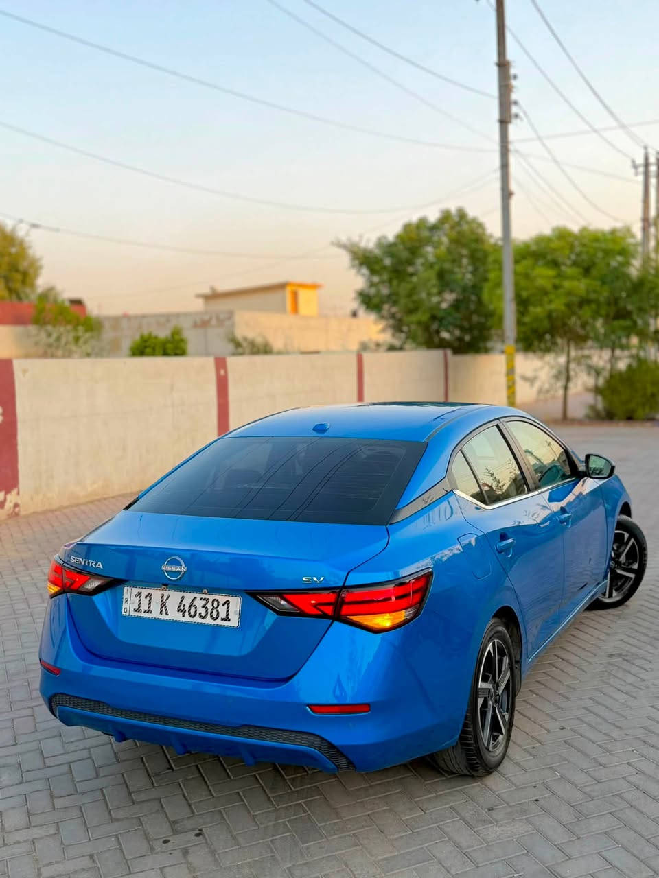 نيسان سنترا موديل :2024SV💙 حادث بسيط طرف بنيد بدون دواخل
حجم المحرك : 2.0L ( 4 سلندر ) امريكي دخول جديد رقم بغداد 
المواصفات : SV💙
‏‎بصمة ابواب 
‏‎بصمة تشغيل 
‏‎شاشة كبير‏
اوتو هولد: Auto Hold
اوتو ستارد : Auto Stard
رادار امامي (تحديد مسار)
‏‎رادار جانبي (نقاط عمياء)
‏‎رادار خلفي (التحذير من الاصطدام)
‏‎حساسات امامي
‏‎حساسات جانبيه
‏‎حساسات خلفي 
نظام : Eco - Normal - Sport
تحكيم ستيرين
تبريد مركزي
لايتات ليد وعدسة زينون 
بكلايتات LED
ويل كروم 
 للاستفسار واتساب ☎️
***********
مكاني بغداد الكرخ
سعرها 137

