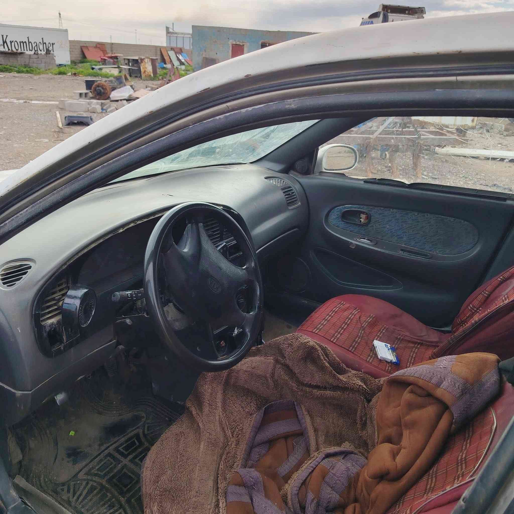 كيا سيفا البيع موديل 97 سنويا جديدة 30 بسمي رقم دولي
سعر 28 بيه مجال
***********
