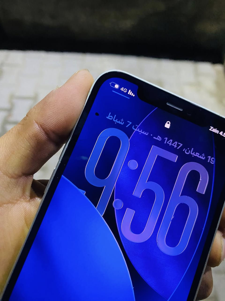 للبيع آيفون 12 عادي
بطارية 100 مبدله ، الشاشة بيه نقطة سودة كلش صغيرة ما تبين وفطر خفيف ما مأثر، الجهاز شغال 100%.
السعر مناسب � 
الاستفسار الاتصال على الرقم 
/***********
