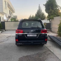 لاندكروزر ٢٠٢١ • ٨ سلندر • ماشيه ٩٥ الف