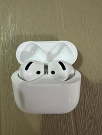 ايربود ٤ نسخه بدون عزل ضمان ماستر استخدام قليل السعر ١٢٥ واتساب  0785 ...