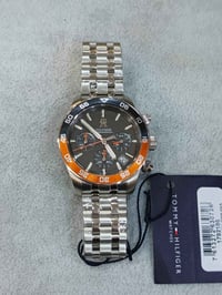 تومي هيلڤيگر … TOMMY HILVIGER كرنو گراف .. CHRONOGRAPH الصناعه : ايطال...