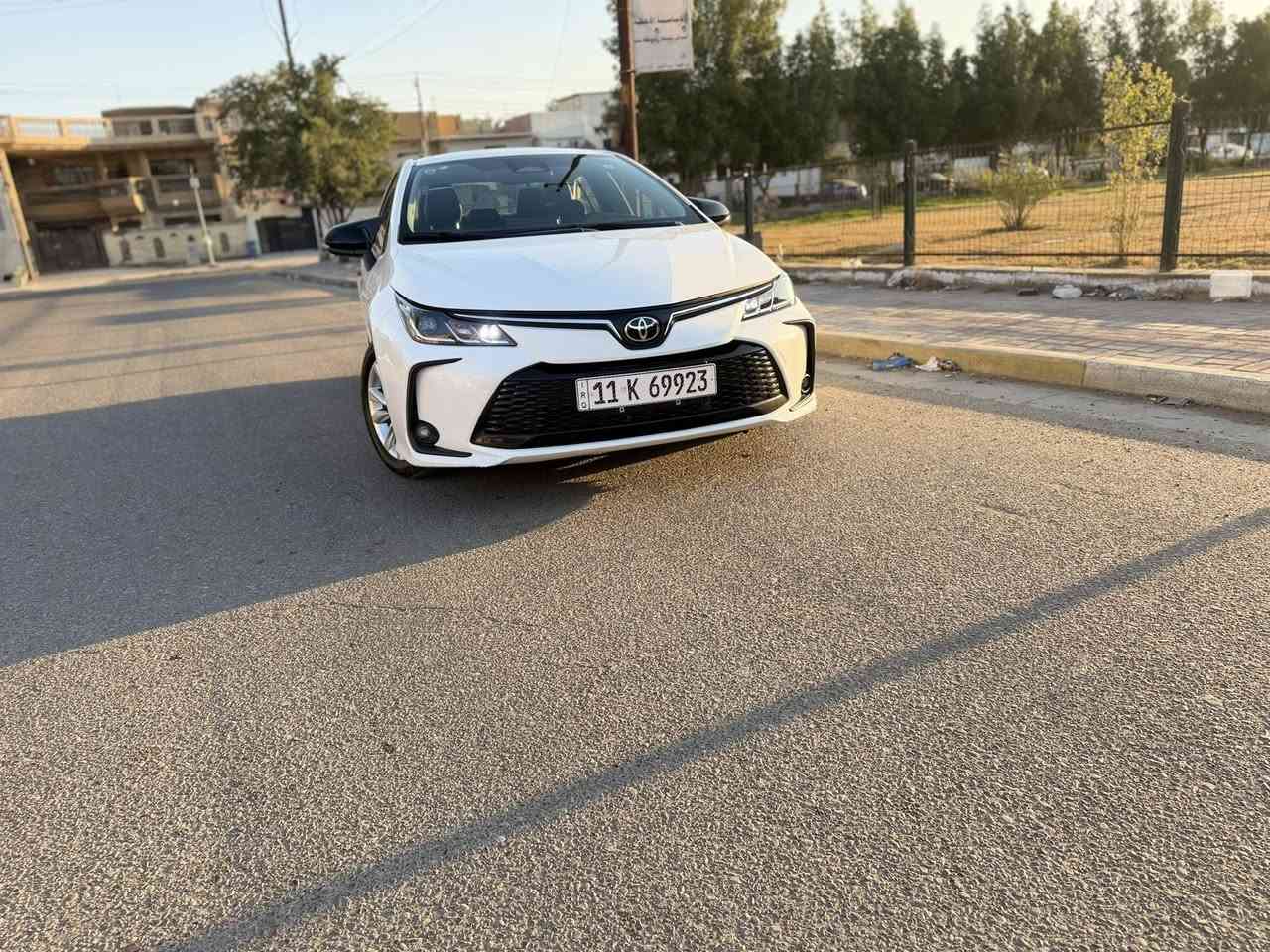 تويوتا كورلا هايبرد 2025  HEV شكل الخليجي

مكفوله كفاله عامه من الصبغ والبارد والفتح والتبديل 
موضح الباقي بالفيديو 

  فول مواصفات

بصمة عدد 2 

جلد 
لون اسود

رادارات

لايت زينون

بك لايت لد

فتحة

بصمة عدد 2 

ارضيات بعدهن ما مفتوحات

ستيراً جلد

تبريد شاشة

قطعتين تبريد

سايد بريك كهرباء

اوتو هولد

بلوجكتر

مانع نزلاق

مانع نحدار

دشبول دجتال

مكان السياره بغداد الاعلام شارع قطر الندى 

بسمي السياره تحويل مباشر 
السياره ماشيه 20 الف 
السعر 156 وبيه مجال قليل كلش حگ الجيه بس 
الرقم التليفون واتساب اتصال ***********
