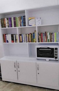 ١٩٠×١٥٠ • لون ساجي • قابلة تفاوض