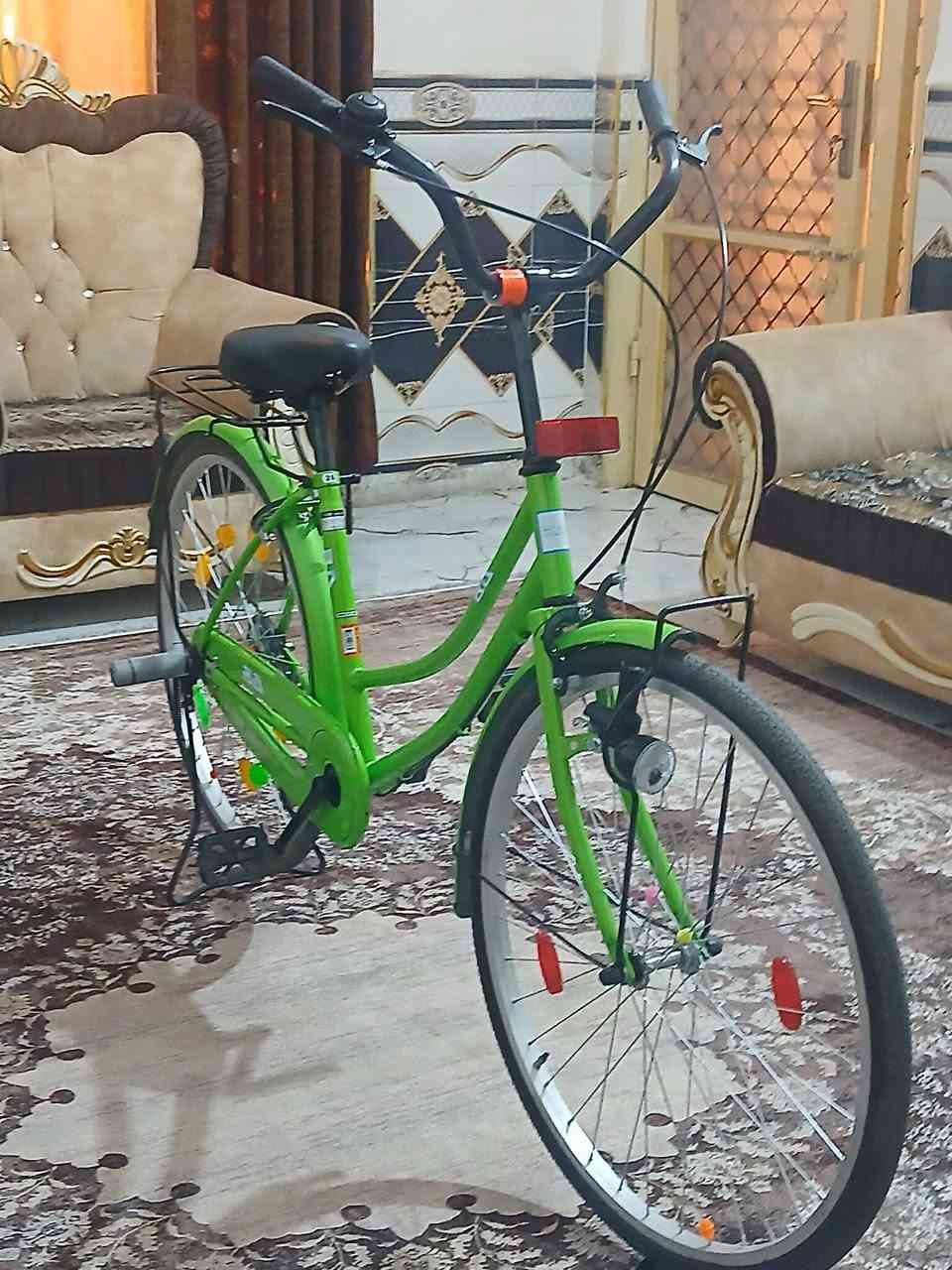 بايسكل للبيع ياباني اصيل ابن اصيل موديل 2025 بايسكل البارحة اشتريتة حاوية وصفارة مسويلة بس احتاجيت فلوسة مستعجل على بيعتة سعر 175 وبي مجال حك جية و للعلم الباسكل مشتري ب 180 مفلول اني ركبتة للاتصال ***********
