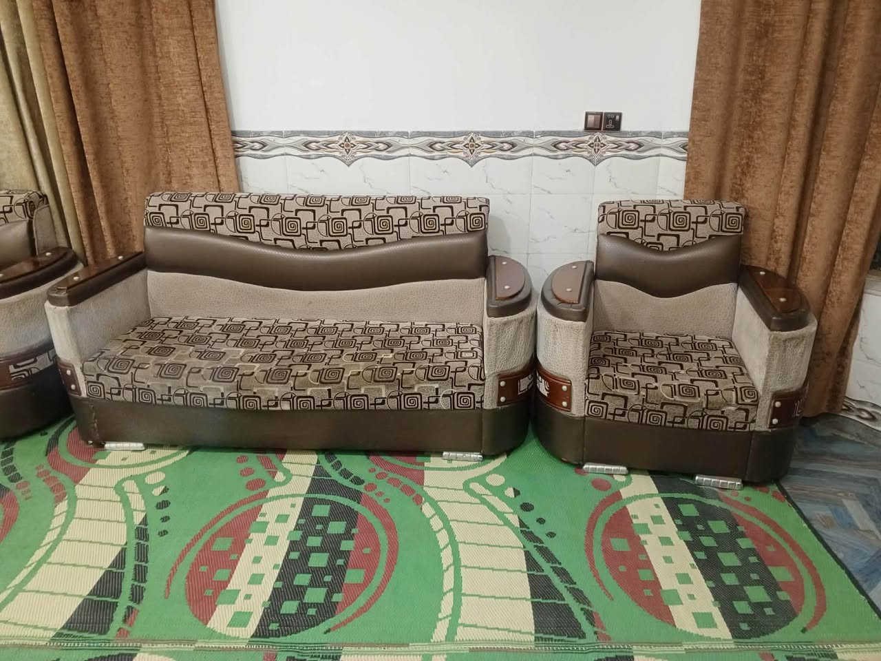 تخم ١٠ مقاعد للبيع مكان كربلاء طويريج ***********
