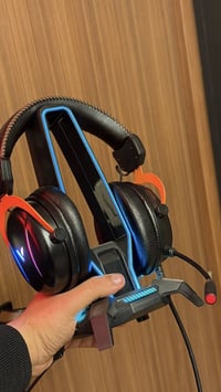 تجميعة سماعات • حلوة • للبيع