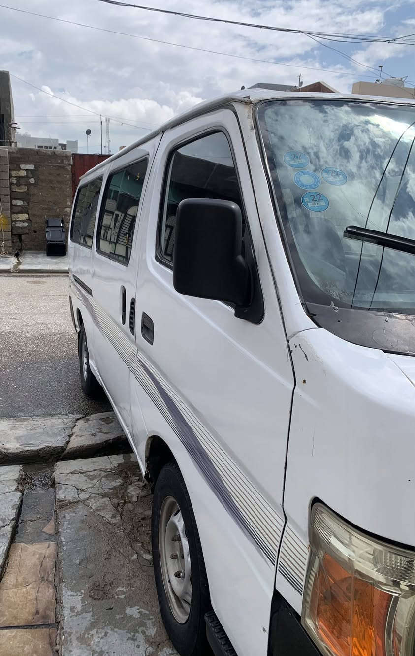 ***********
 نیسان ئۆرڤان ٢٠٠٩ حیزام سوبغ گێر و مکینە و اکسل بێ کێشەیە رەقەم بغداد
