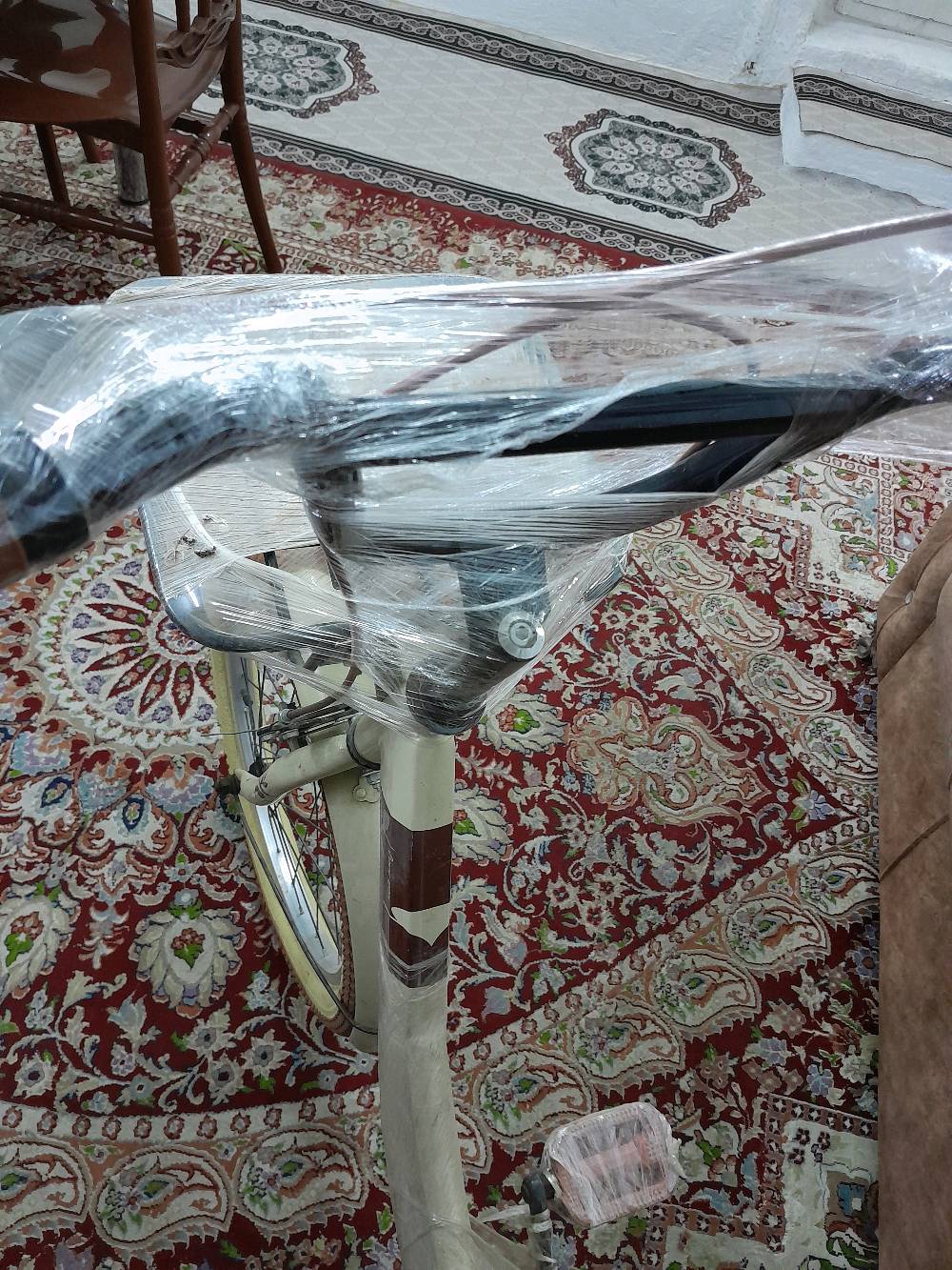 درجه هواية النوع كوري جديد مع ستان               
ما هو موديل البايسكل؟: 
كوري
هل السعر نهائي أو قابل للتفاوض؟: 
قابل
هل تمت إضافات أو تعديلات على البايسكل؟: 
لا