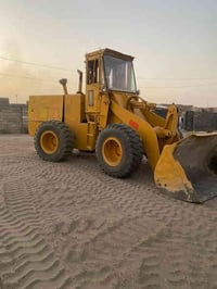 شفل كوماتسو موديل 86 حجم 70 السعر دفتر وبي مجال 07831156864 مكلف بلنشر