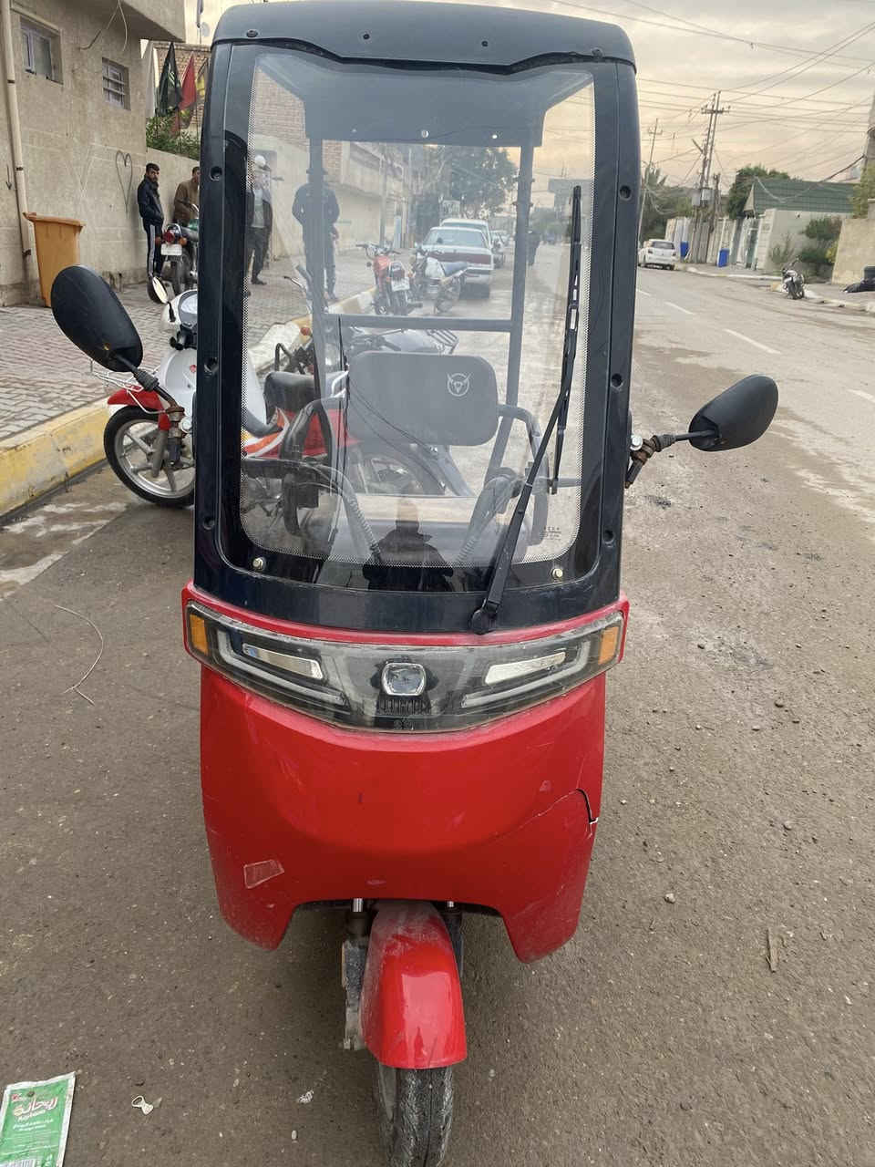 سلام عليكم دراجه مال موعوقين ثلاث تايرات بطاريات 5جديده نضيفه كلش على الفحص السعر مليون للاستفسار الاتصال على الرقم *********** متوفر خاص و واتساب
