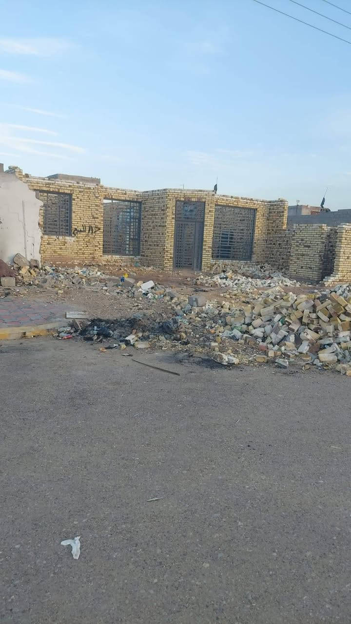 هيكل للبيع مساحه 250 كافه الخدمات  العنوان الميمونه حي الشرطه  شارع 20
تفاصيل اكثر تصل ***********
