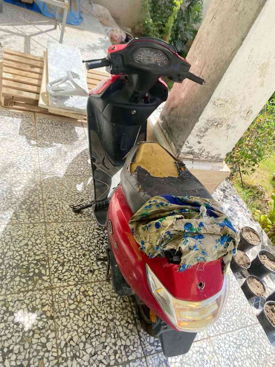 دراجه للبيع سيبسي دراجه يرادله لو بلك يمكن بس عطله بصيط دراجه بصمه وكهرابائيات شغاله رايدهه ب ١٥٠وبيه مجال  هاذه رقمي***********
