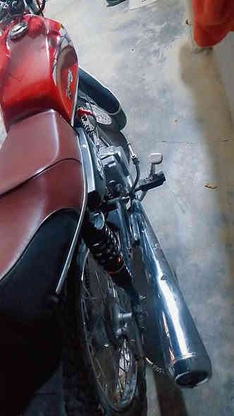 سلاو ماتوری ئێرانی نامە یەک عایبی نیە تو ویلی تازە مەکینەی باس سار قابەخ کرەوەتەوە باقی یەک عایبی نیە سعری 350و ماجەل ڕەقم موبایل ***********
