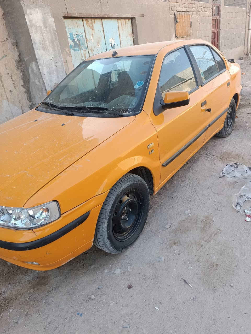 سمند موديل  17 سياره حلوه وجاهزه مصفره هيئه وغرامات راعي يريد تحويل العنوان البصره الزبير غير متواجد علفيس السعر 35   رقم الهاتف ***********
