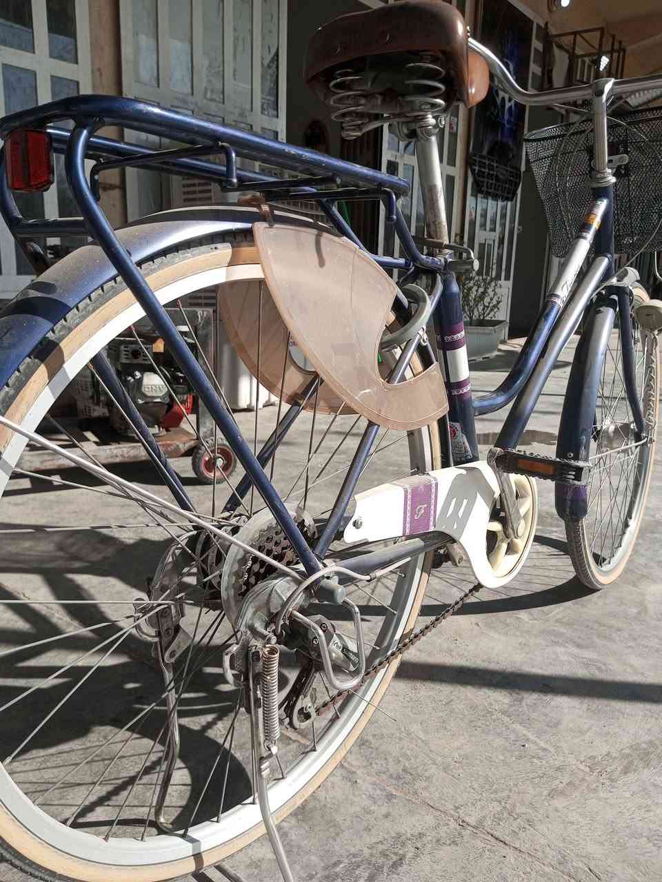 للبيع جديد بايسكل جان مضموم الله شاهد 150 مال بصط ***********
