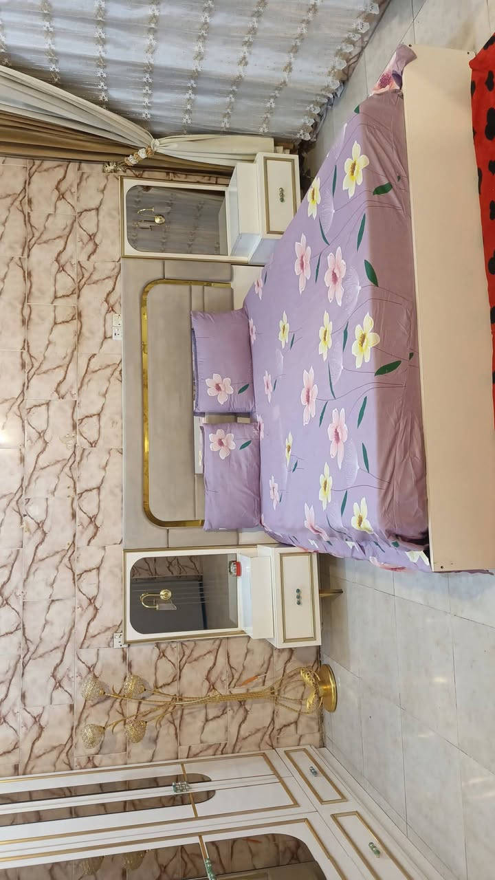 السلام عليكوم غرفه تركيه اصليه ٩قطع للبيع السعر 750 قفل مكان لغرفه جغيفي ثانيه ممتواجد بس ع رقم ***********
