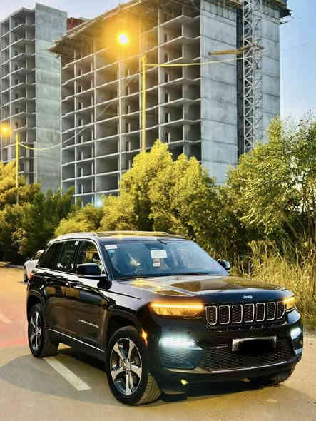 سلام عليكم بيع او مراوس
جيب خليجي لمتدد بلاس 2023 
وكاله هارلم. (خليجي) . لون اسود 
رقم بغداد بااسمي هزه وسنويه ورقم الجديد
السياره مكفوله كير محرك صدر تبريد على وضع الشركه ماشيه 28 

المواصفات :
* دفع رباعي 4x4 . 
* تحذير النقطة عمياء ⚠ .
* سقف بانوراما . 
* شاشه كبيرة 
* نظام الخرائط (GPS) .
* ستيرن كهربائي . 
* المصابيح الأمامية زنون .
* كشافات الضباب زنون .     
* تشغيل عن بعد .
* صندوق كهربائي ..
* حفظ وضعيات الجلوس (ميموري) . 
* المقاعد الأمامية كهرباء
* المقاعد الأمامية تبريد وتدفئة .
* المقاعد الخلفية تدفئة وتبريد
* حساسات أمامية . وخلفي
* تدفئة ستيرن . 
* بخاخ ماء على المصابيح الامامي..
* مانع تصادم خلفي .
* خمس كامرات . 
* محدد سرعة 
* نظام التشغيل والاطفاء الاوتوماتيكي ( Auto Start System ) .
* نظام بريك اوتماتيكي ( Auto Break System )
* اناره داخليه متغيره
* جنطه كهرباء
* شاشه بل دشبول
* داخل اسود
* لدات امامي وخلفي
* تحكمات ستيرن فول
* شاشه اعطال
* كير ماوس
* جكات
* اربعه انظمه قياده
* رادار 
* وباقي المواصفات المعروفه 
* 

مكان السيارة بغداد  الكرخ سياره جديده وجاهزه من كلشي واي نقص مابيه عدته بصماته ارضياته كله وياها 

السعر 410  ورقه وبيه مجال  

***********
