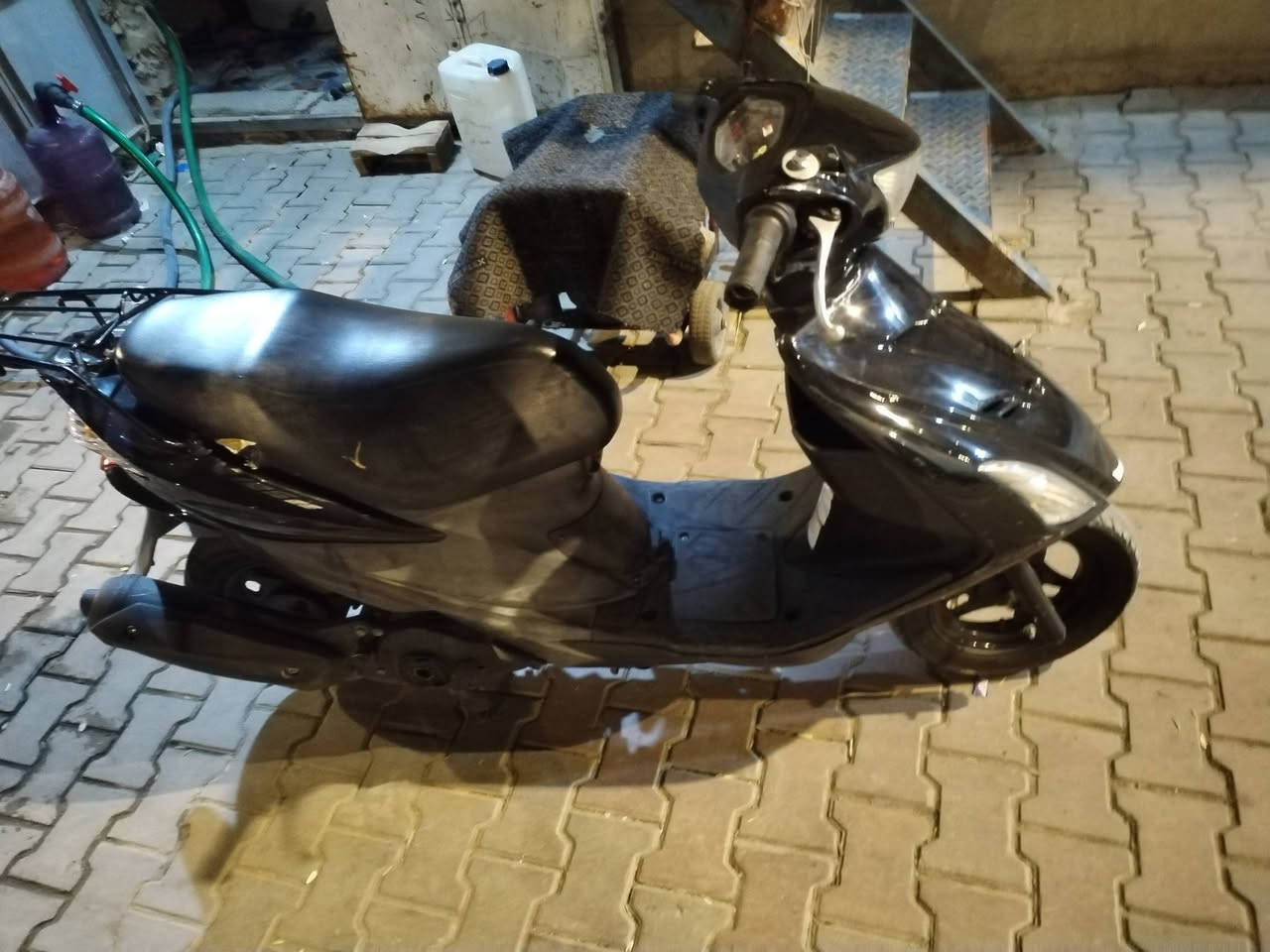 سلام عليكم ادرس حديث مكينه ما مفتوحه شاشه شغاله تصال ***********
