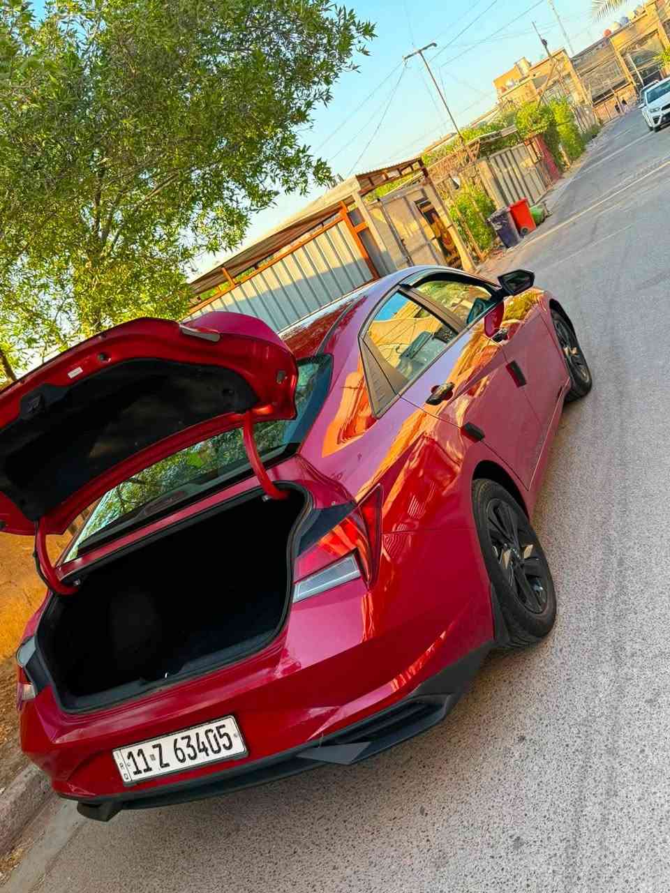 السلام عليكم النتره موديل 2023 بسمي تحويل مباشر 
رقم بغداد
نص فول داخل رصاصي بدون ارباك 
حادث لبيل واحد بس البنيد مبدل 
بيه طخه خفيه جدا في الجاملغ الخلفي الايمن
السعر 137 وبيه مجال بسيط 
العنوان بغداد البلديات 
للاستفسار  ***********
