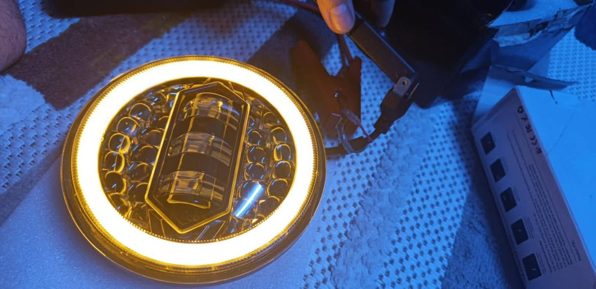 السلام عليكم شباب ليد مال دراجة للبيع H4
جديد غير مستخدم


**إذا كنت صاحب هذا الإعلان وتريد حذفه لأي سبب، رجاءا أرسل رسالة إلى الدعم الفني**