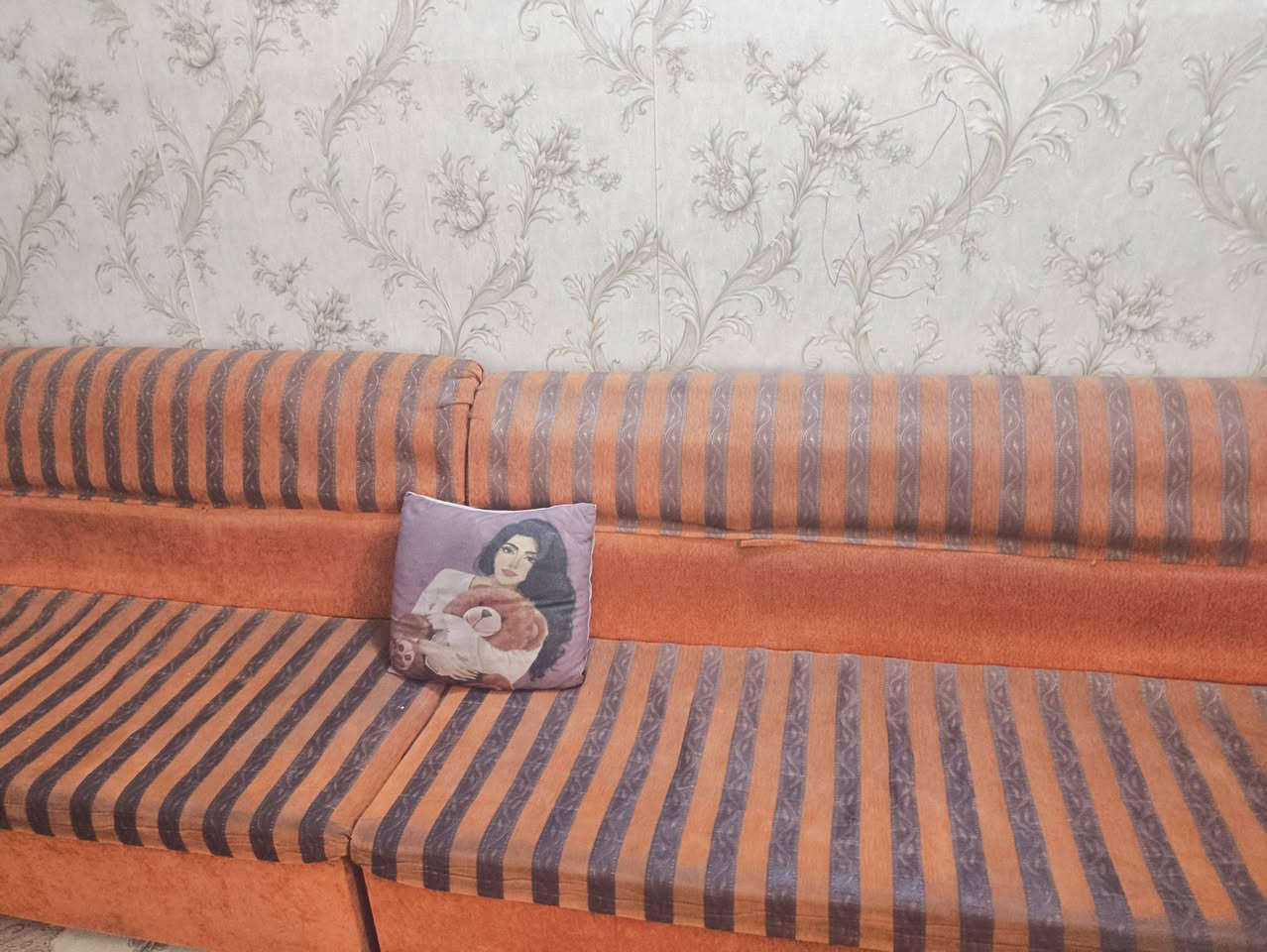 🔥 للبيع تخم كنب زاوية 🔥
تخم مرتب ونظيف بحالة جيدة جداً
القعدة مريحة والهيكل قوي
بدون كسور او مشاكل — جاهز للاستخدام مباشرة

📍 الموقع: الحله - حي العسكري شارع 30
💰 السعر: 120 الف (قابل للنقاش للجادين)

للتواصل ***********
