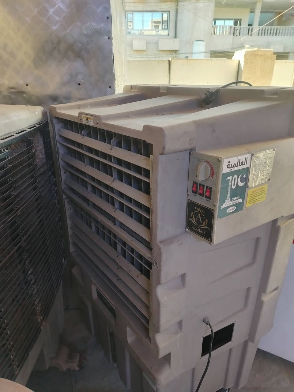 بيع غراض محل كامله مال دجاج 
شوايه و هلاسه و مذبحه ومجمده و مبردات ثنين وسنك و طبكات لبيع خاص او تصال عل رقم ***********
