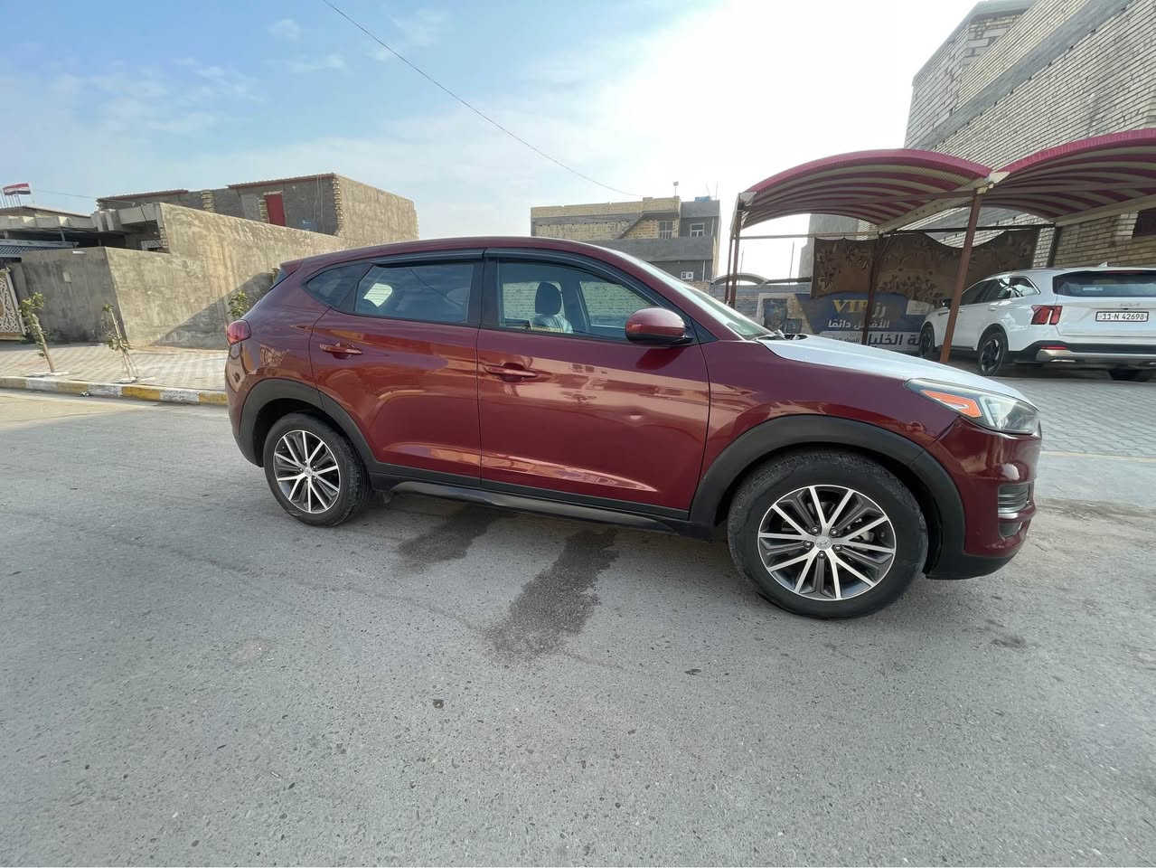 السلام عليكم

توسان موديل 2019 امريكي السياره جاهزه من كل النواحي مكينه كير تبريد تخم تاير صدر حداديه كل جاهز رقم بغداد الجديد وسنويه جديده بيه صبغ قطعه فقط الباقي كفاله عامه السياره مال جناي الف ما ذب عليه السعر152وبيه مجال الشراي 

***********متوفر وتساب بغداد, العراق
