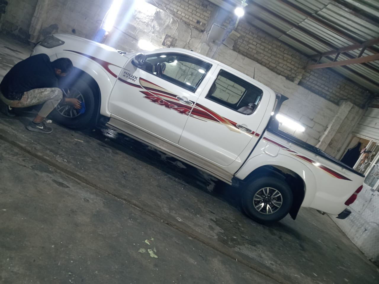 فورويل 2014سعودي كير عادي كفاله سياره شرط ماعده بارد بسيط كلش رقم سليمانيه دوليا2029وسعرها جوه سوك ١٩٠وبيها مجال لشراي وتدللون مكاني ناصريه قلعه سكر ‭٠٧٨٣ ٤٩٦ ٧٧٠٣‬
