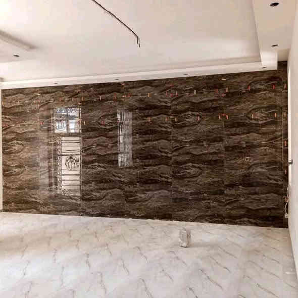 كادر مصري سيراميك مرمر وكاشي وبروسلين
والواح شغل درجه اوله تسليم مهندس للتواصل 
مكاني بغداد***********بي وتس
