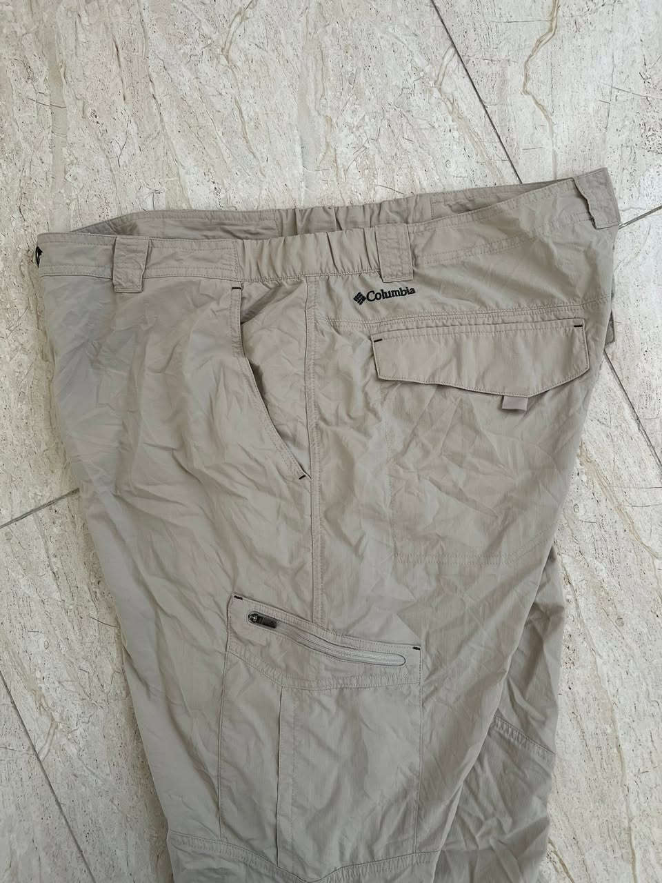Columbia _ 38_40
عرض كمر ٥٠-٥٢

طول _ ١٠٤


**إذا كنت صاحب هذا الإعلان وتريد حذفه لأي سبب، رجاءا أرسل رسالة إلى الدعم الفني**