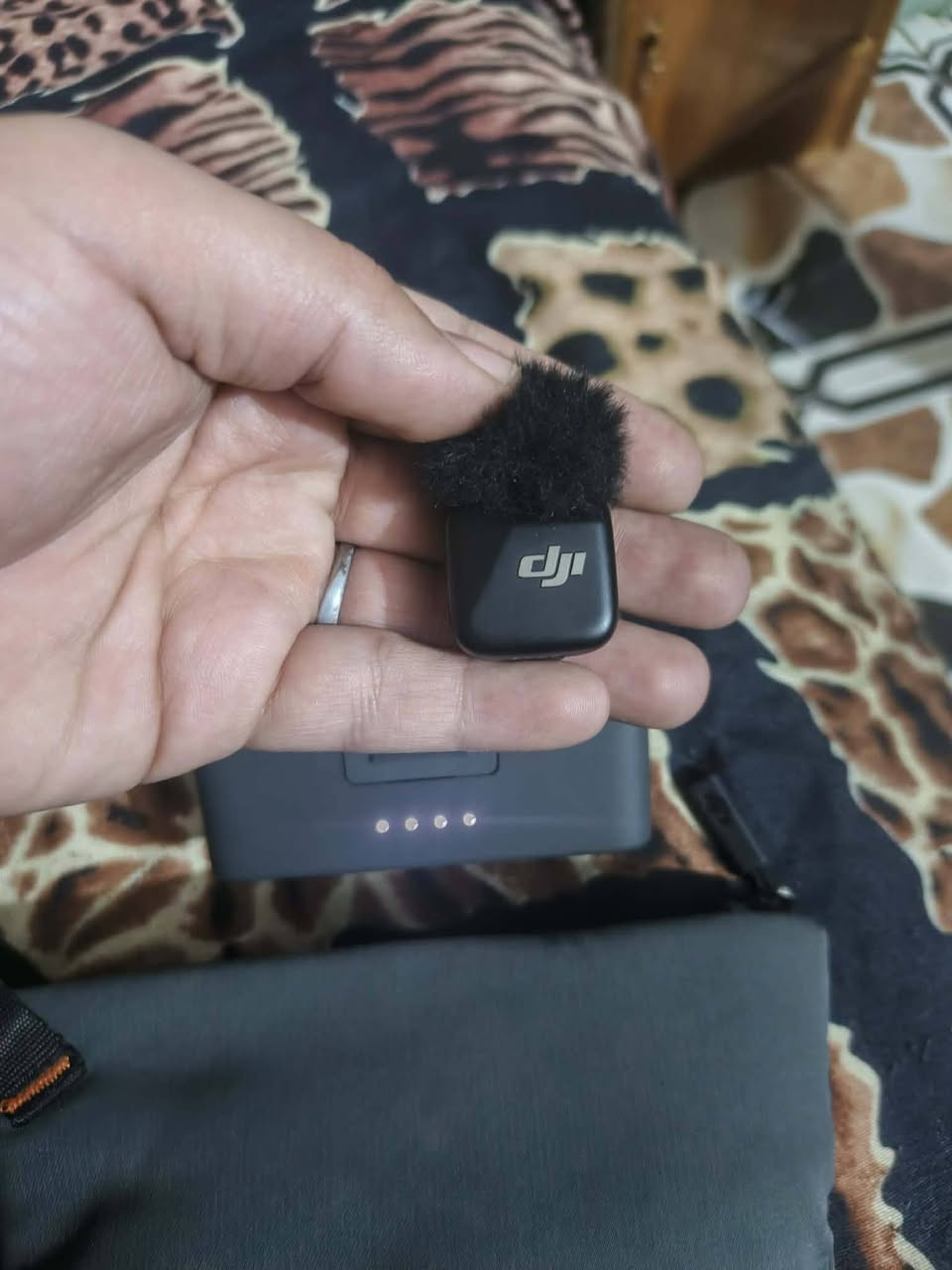 مستخدم جديد شوفه عينك دي جي اي مني للبيع *********** مكاني بغداد
