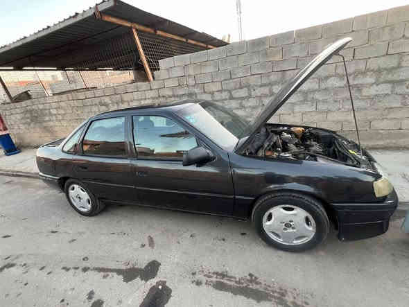 يا الله اسلام عليكم عمي سيارة اوبل فكترا حجم 18 مكينة 1800 كير عادي كير محرك شرط نضافة سيارة مرتبهة عل ايدي لا خياس ولا ضربة مصبوغة جمالية صدر خلفي امامي كامل  ترايك وين مايعجبك سيارة بسمي مامتواجد عل فيس السعر 33وبيهة مجال شي قليل للاستفسار الاتصال علئ الرقم ***********
