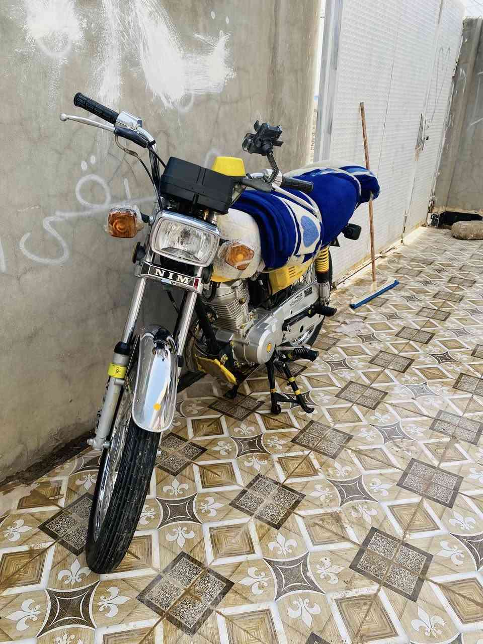 سلام عليكم دراجه نامه أربعه كير دراجه خير من الله دراجه كامله اوراقه يمكن خمسه لو اربعه دراجه خير من الله كلشي ماناقصه بس كهراباياته بيهن طبك ويرادله جوزه بس اي شي مابيه سعره 650 بيه مجال كلش قليل مكاني ديالى بعقوبه رقمي ***********
