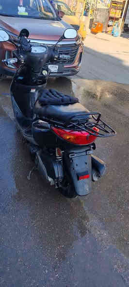 دراجة بريز بغبغاء للبيع نازلة رمبه قبل شهرين بلضبط دراجة نضيفه ممفتوح برغي بيها مكفوله كفاله عامه جيب فيتر وتعال افحص مكينة ناعمه نكره سلف السعر مليون و100 بيها مجال بسيط للتواصل ***********
