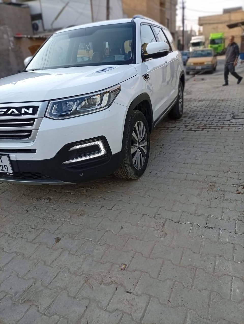 السلام عليكم
شانجان sc95 موديل 2019
#مواصفات
1/بصمه تشغيل عن بعد
2/مري شفط +اشايل مري
3/بانوراما
4/نضام سبورت +ايكو 
5/مانع انزلاق
6/محرك 2000تيربو
7/سبير منازل على وضع الشركه
8/سبعة راكب
9/تحكم استيرن
10/شاشة كبيره 
11/كشنات كهرباء
وبيه بعد مواصفات 
رايدة 135وبيه مجال للاستفسار الاتصال على الرقم او وتساب مكاني بغداد بياع شارع الشهداء الشرطة الخامسة  ***********
#ملاحضة بيه طخه خفيفة بلجنطه متبين بلصوره
و مفتوح بيه كازكيت فقط
