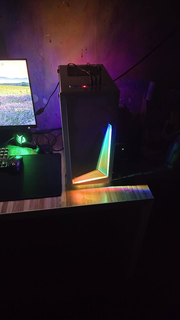 سلام عليكم شباب شلونكم عندي حاسبة للبيع 🌹
RAM: DDR3 16g

CPU :Intel(R) Core(TM) i7 4770 3.4GHR

GPU: GTX 1650 4g

M.B: Intel H81

Storage: 128 ssd

690 hdd

الشاشة 

ASUS 100 Hz

كيس وشاشه ويو بي اس ١٥٠٠ وسماعه

>السعر :525 وبيها مجال >

***********
