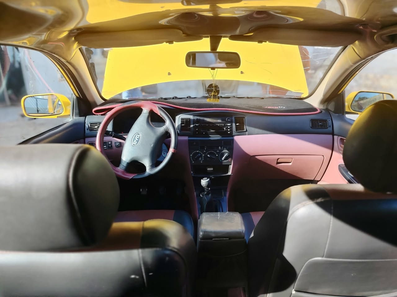 سلام عليكم بيوادي 2019 مكفوله لا صبغ ولاتبديل ماعدا  بارد يم السكن الخلفي من جهه السايق سياره خير من الله السياره جاهزه من كلشي  حداديه جاهزه مكينه لاتنقيص ولا تبخير ستوها مبدل مكينه صارلها شهر من بدلتها السياره بسمي حره مامحجوزه السنويه لغايه 2029
مكان السياره... الديوانيه الحمزه الشرقي
الاستفسار.... ***********
