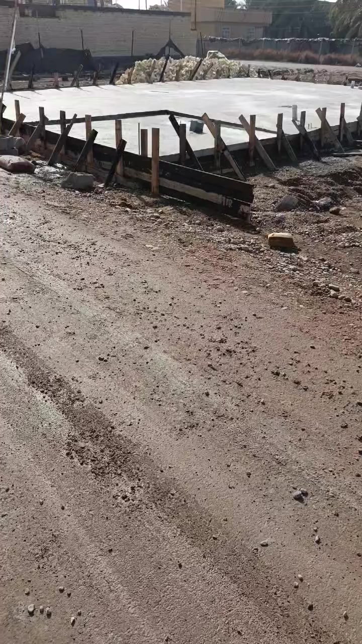 قطعة أرض🌎 للبيع 
١٥٠ متر واجه ١٠ 
الدورة هورجب مجاور محطة اضواء بغداد
 ع شارع العام 
الاستفسار ***********
*********** او مراجعه مكتب ليث الجبوري
