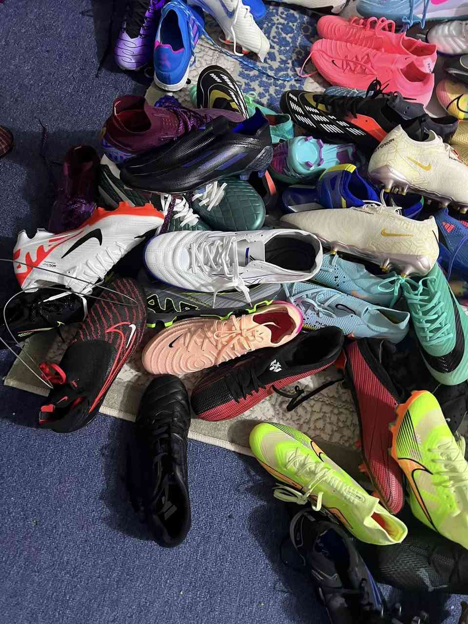 ستد و محبب موجود فيتنامي اصلي ابو باركود فول كواليتي كل قياسات موجود  . توصيل اكو  . حجز واتساب  ***********
