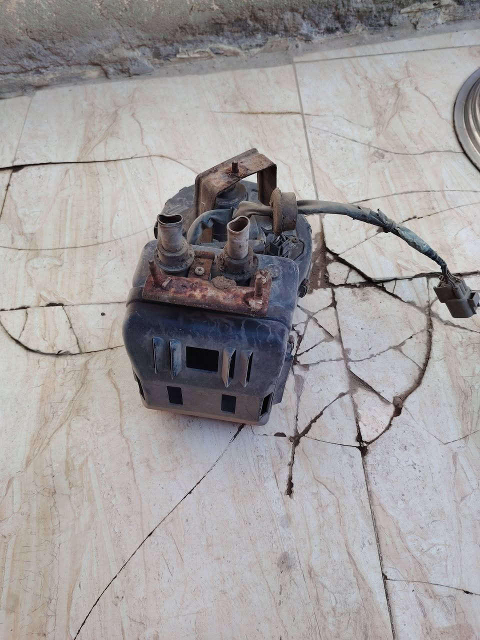 كبات سياحي للبيع     السعر 60 الف قفل       تدفئه  عدد1  سعر 30            مكاني ديوانية ***********
