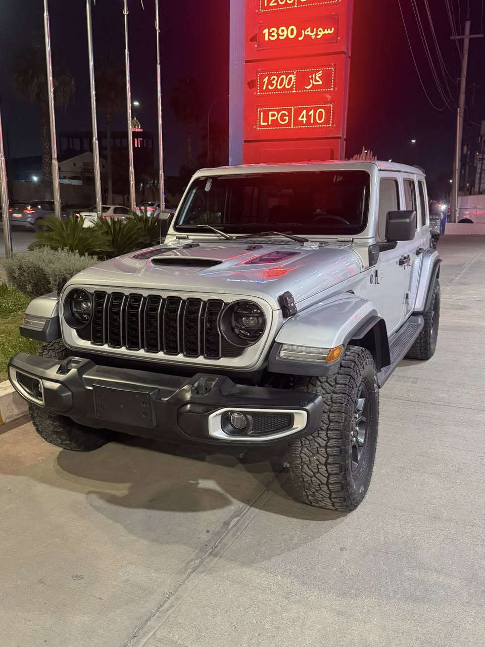 جێب رنگلر ٢٠٢٣ مواصفات  ویلس هایبرد
***********
