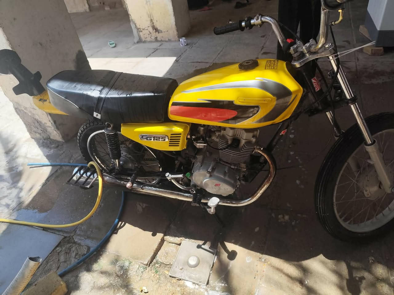 سلام عليكم دراجه نامه موديل 19 كلك ب350 وبيها مجال مكلف بالنشر هاذا رقم صاحبها ***********
