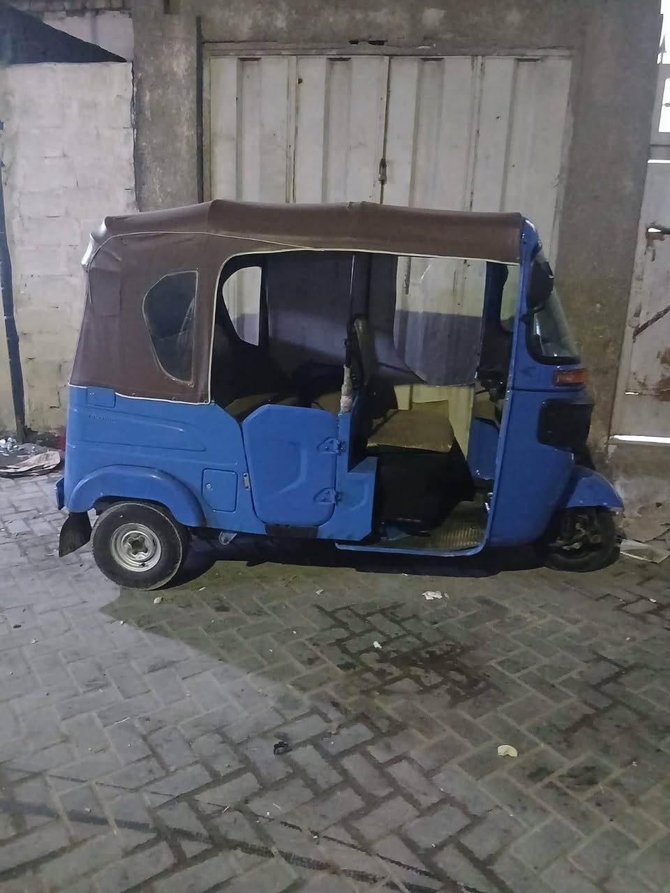 سلام عليكم شباب تكتك موديل 23
التفاصيل عله رقم *********** 
مكلف بل نشر اني
