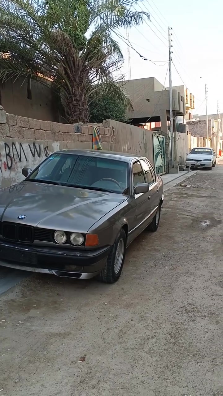 السعر 45 ورقة وبيها مجال
بيع او مراوس حسب القناعة

بي ام 730 اصل موديل 1991 

سياره حلوه وبالواقع احلا من الصور وسيارة دبل ايرباك بچم عريض، محرك مفتوح 3000 و6 سلندر 

گير ومحرك شرط مكفولات من نظافة، 

تبريد شغال

تخم ويل خلية + تخم تاير

والسيارة مصبوغة عام للجمالية فقط و مكفولة من أي ضربة

صدر حداديه شرط النظافة

ورقم السيارة انبار بأسمنا شرط التحويل

رقم الهاتف.***********

رقم الهاتف ***********

مكاني انبار فلوجه
