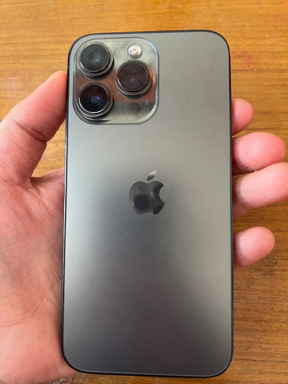 آيفون ١٣ برو ذاكره 256 بطاريه 86
مامفتوح وكع مني وصار بالشاشه سواد قليل وكلشي مابيه شغال أمريكي السعر ٣٧٥ وبيه مجال بسيط
مكان بغداد ***********
